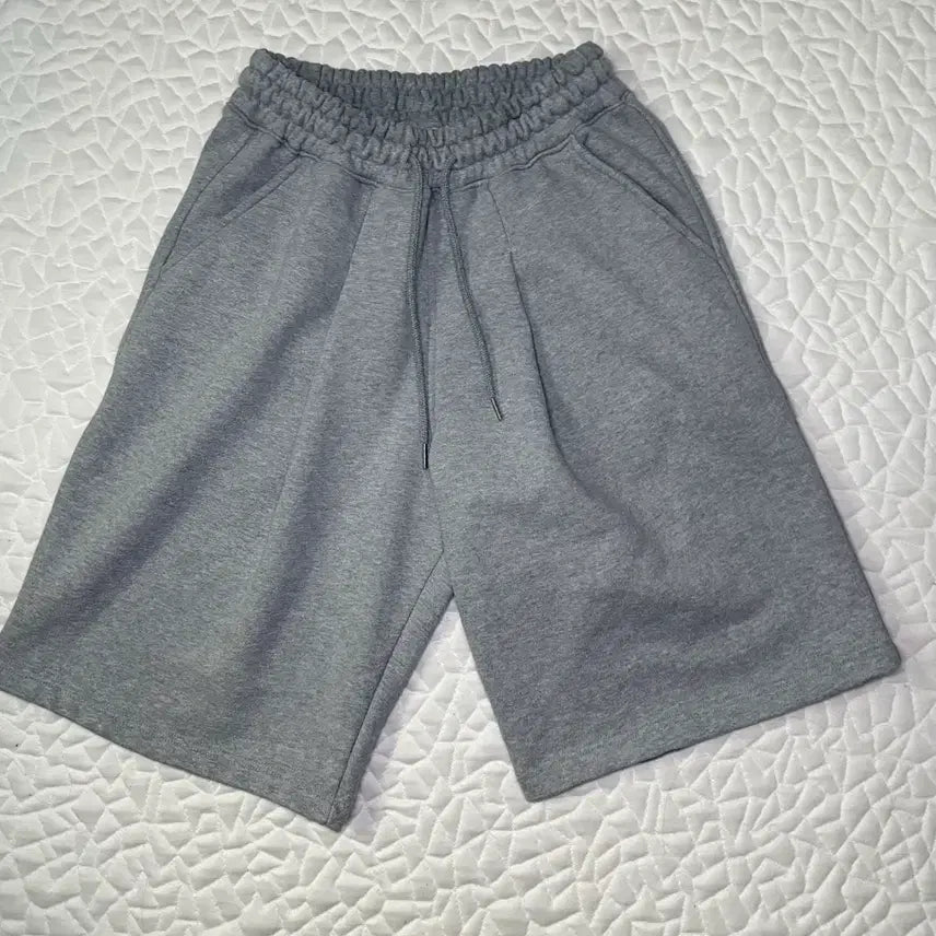 [BUNJANG] Unalloyed Code One-Tuck Bermuda Sweat Shorts Grey / 어널러코드 원턱 버뮤다 스웻 쇼츠
