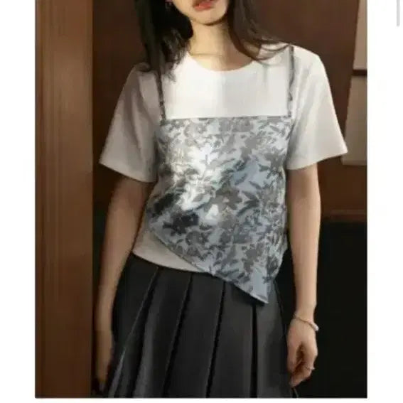 [BUNJANG] Quose Two-Piece Layered T-Shirt Camisole / 쿠오세 티