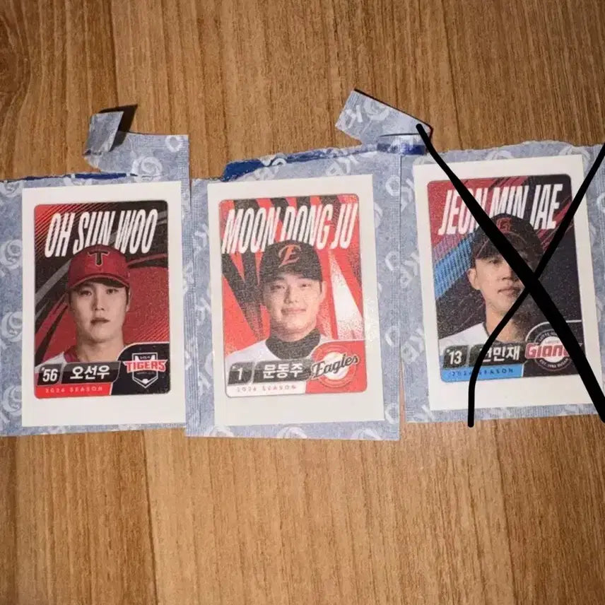 [BUNJANG] KBO Lotte Wellfood Jeon Min-jae, Moon Dong-ju, Oh Sun-woo Baseball Deco Sticker Set / kbo 롯데 웰푸드 전민재 문동주 오선우 야구 띠부씰