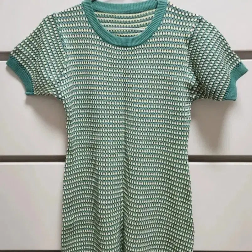 [BUNJANG] Green Short Sleeve Mini Dress / (새 제품) 초록색 니트 반팔 미니 원피스