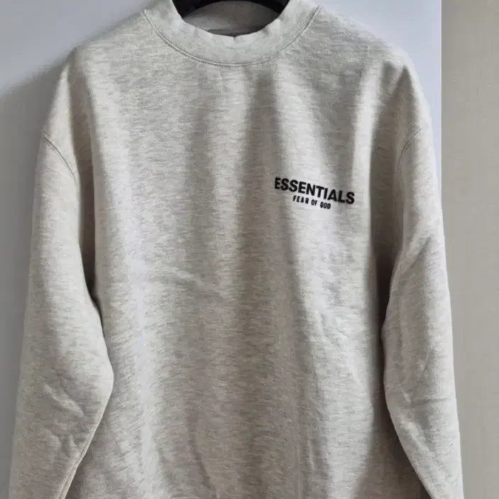 [BUNJANG] Fear of God ESSENTIALS Light Oatmeal Sweatshirt L / XL / 피어오브갓 맨투맨 라이트 오트밀 L / XL 2가지 사이즈