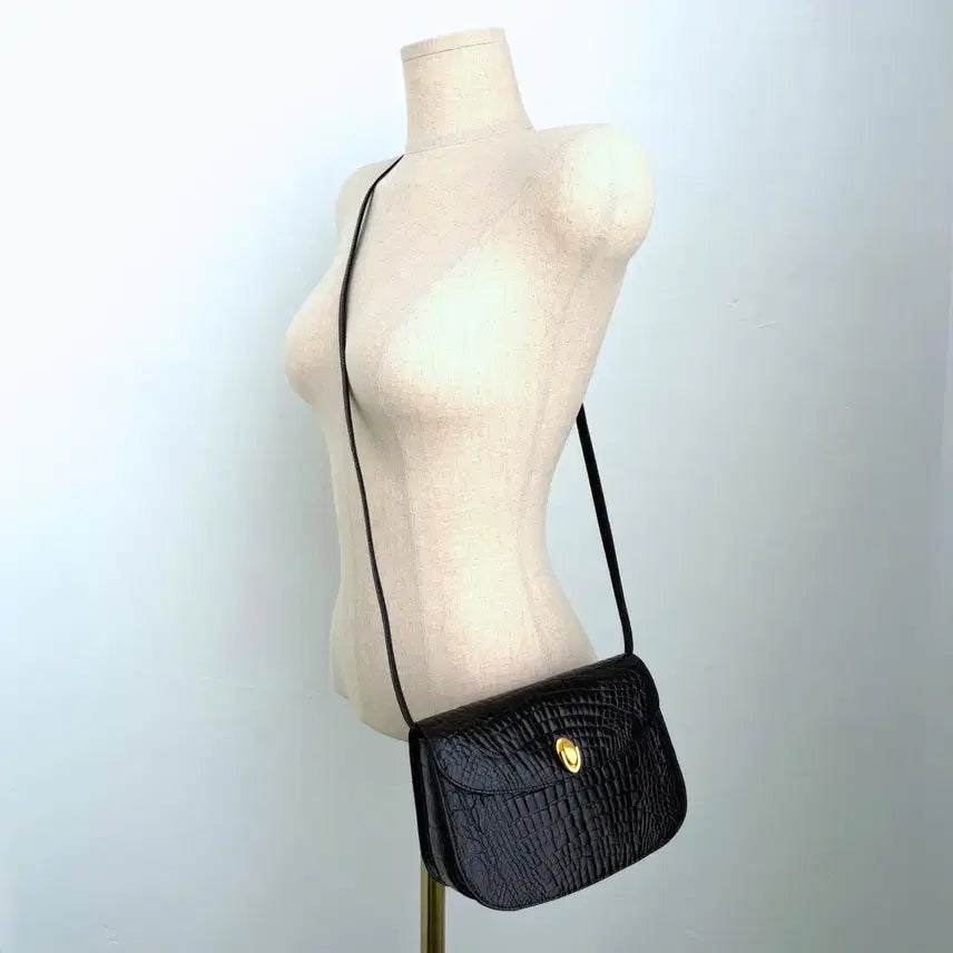 [BUNJANG] Genuine Crocodile Vintage Clutch Crossbody Bag / 리얼 악어가죽(Genuine Crocodile) 빈티지 클러치 크로스백