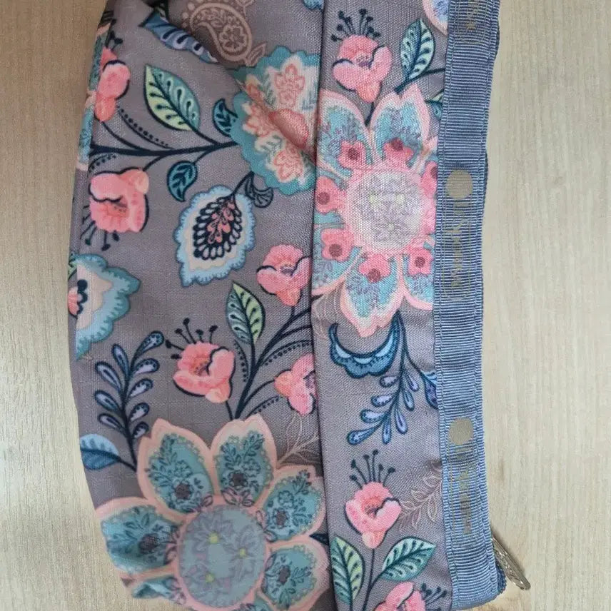 [BUNJANG] Lesportsac Flower Pattern Pouch / 레스포색 플라워  파우치