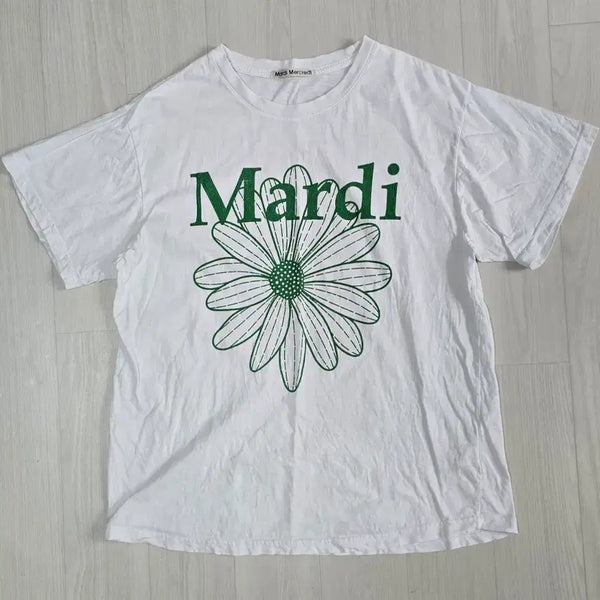 [BUNJANG] Mardi Mercredi Women's Round Neck Short Sleeve T-Shirt / (FREE)마르디메크르디 여성 라운드넥 반팔티셔츠 판매합니다