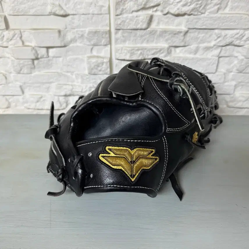 [BUNJANG] ILB Kbo Baseball Glove - Ko Young-pyo Player Issue 12-inch / ILB 고영표 지급용 투수 12인치 야구 글러브
