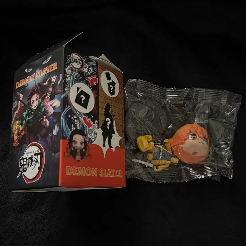 [BUNJANG] Demon Slayer Agatsuma Zenitsu Mini Figure / 귀멸의 칼날 귀칼 젠이츠 미니 피규어
