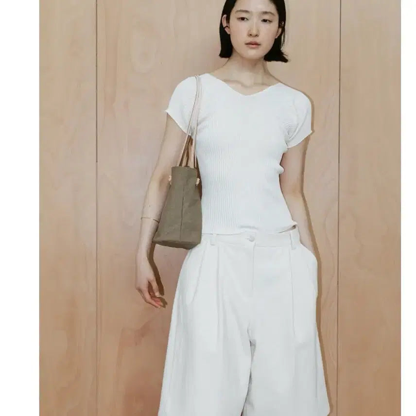 [BUNJANG] The Aperture Delia Short Sleeve Knit Top / 디애퍼처 delia short sleeve knit top