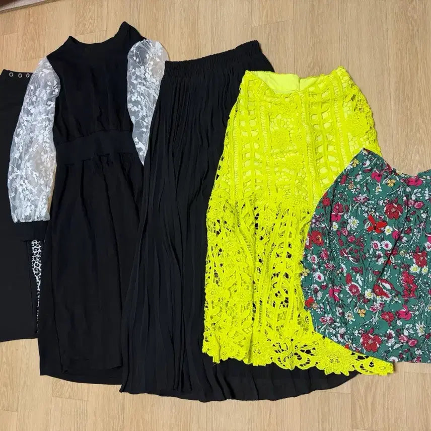 [BUNJANG] Women's Clothing Set (Sizes 44/55) / 여성옷 44/55