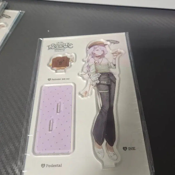[BUNJANG] Our (Aoa) Acrylic Standee (Sealed) / 이세돌 아우어 아크릴 스탠드 미개봉