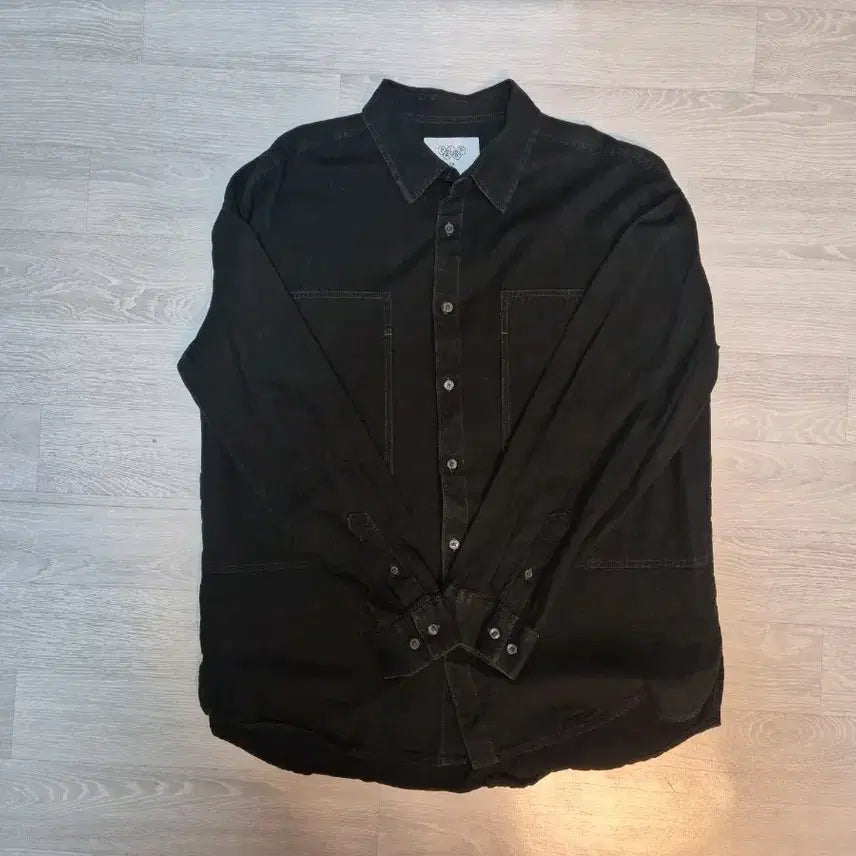 [BUNJANG] PALLETTE Black Shirt / 팔랩 블랙 셔츠 팝니다.