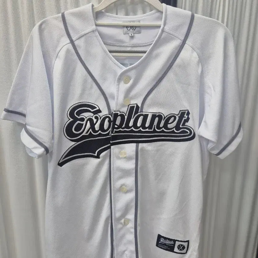 [BUNJANG] EXO Sehun Baseball Jersey / EXO PLANET 세훈 야구 유니폼 / S