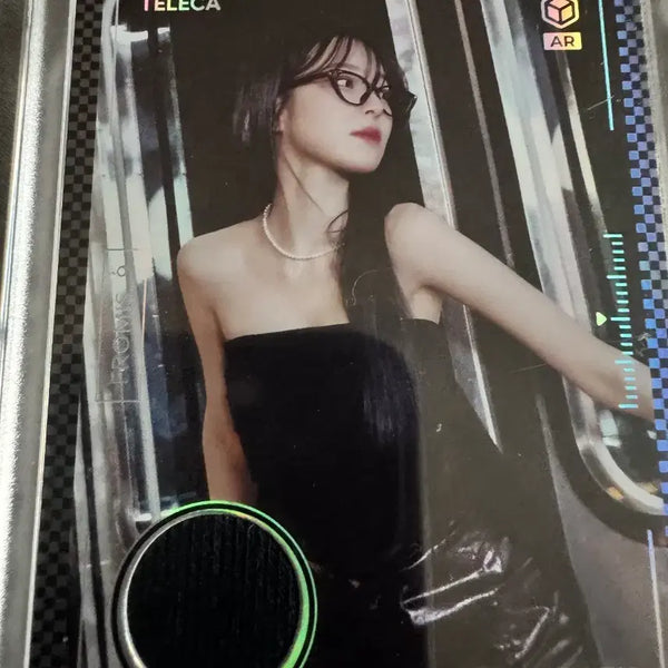 [BUNJANG] fromis_9 Baek Ji-heon Hoodie Relic / 프로미스나인 테레카 백지헌 후디 렐릭 양도