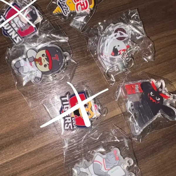 [BUNJANG] Lotte Wellfood KBO Keyring Badge / kbo 롯데 웰푸드 키링 뱃지 판매