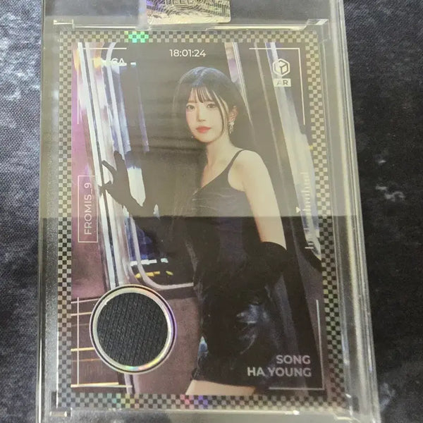 [BUNJANG] fromis_9 Tereka Song Hayoung Hoodie Relic / 프로미스나인 테레카 송하영 후디 렐릭 양도