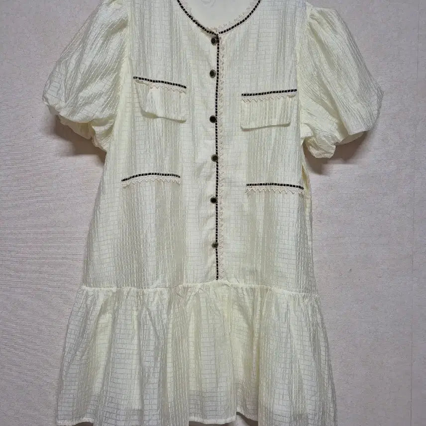 [BUNJANG] Oversized Puff Sleeve Dress Yellow XL / (새상품)  오버핏  여리한 퍼프소매 원피스