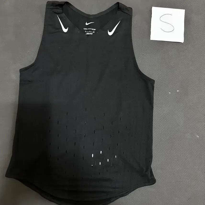 [BUNJANG] Nike Set of 6 Sports Bras Bundle / 나이키 싱글렛 스포츠 브라 6개 일괄 판매 러닝 의류