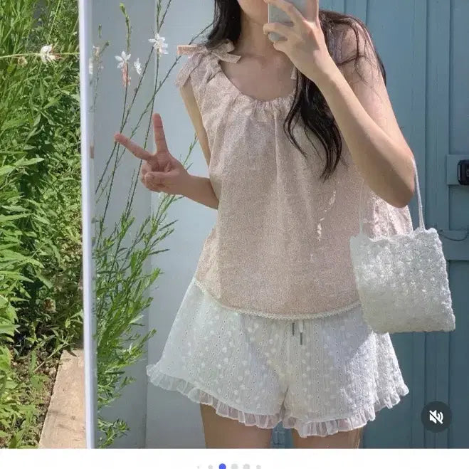 [BUNJANG] Peter Pan & Wendy Sleeveless Blouse Pink / 피터앤웬디 나시블라우스 핑크
