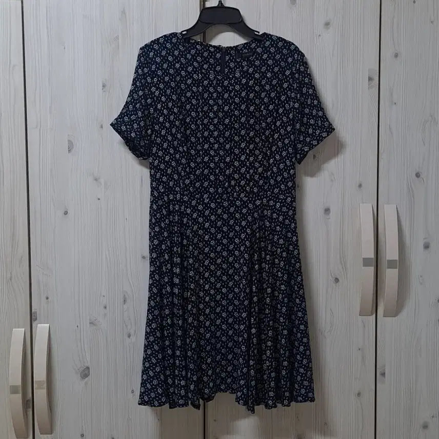 [BUNJANG] LeShop Flower Short-Sleeve Dress Navy (Size 55) / 르샵 플라워 반팔 원피스 (55사이즈) 네이비