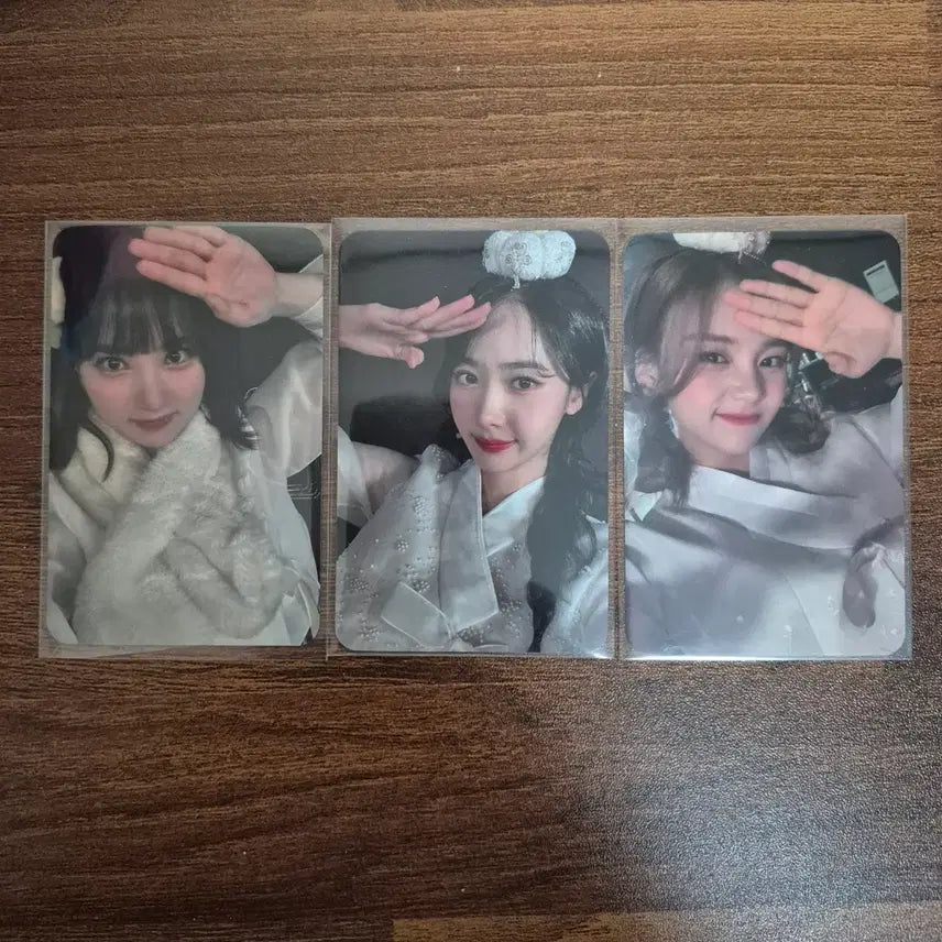 [BUNJANG] Viviz Everline Hanbok POB Set / 비비지 에버라인 한복 미공포 세트