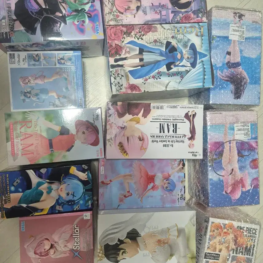 [BUNJANG] Anime Figure Bundle Set - Re:Zero Rem & Ram (14 figures, Sealed) / 미소녀피규어(리제로 렘) 미개봉 경피 14개 일괄 택포16에 판매합니다.