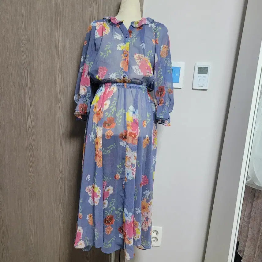 [BUNJANG] DEWL Sky Blue Floral Chiffon Long Dress / 듀엘 하늘색 꽃무늬 쉬폰 롱 원피스
