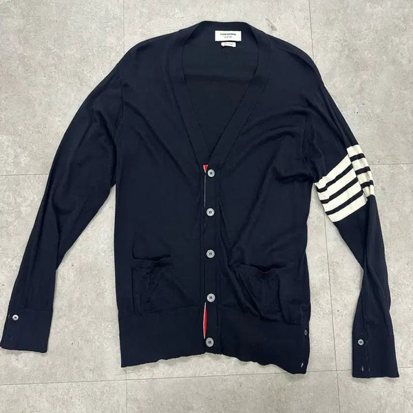 [BUNJANG] Thom Browne Merino Wool Cardigan Navy Size 5 / (정품) 톰브라운 thom browne 메리노 울 가디건 네이비 5사이즈 급처