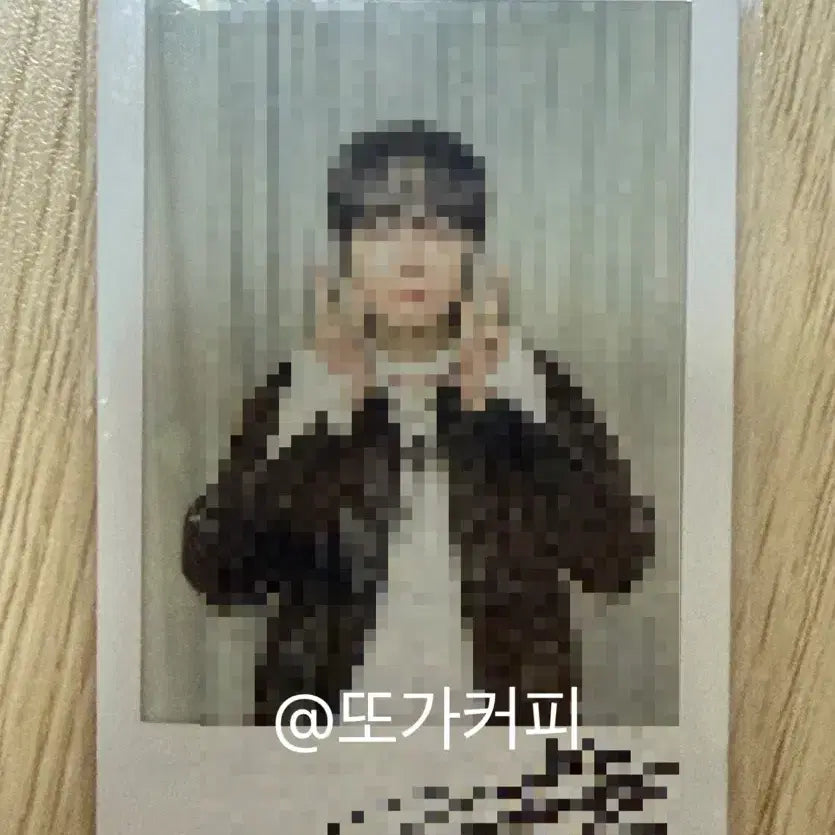 [BUNJANG] OMEGA X Jaehan Signed Polaroids Japanese "To." Promotion Bundle Set / 가격할인![싸폴+덤] 재한(OMEGA X) 일본 To. 활동 싸인폴라
