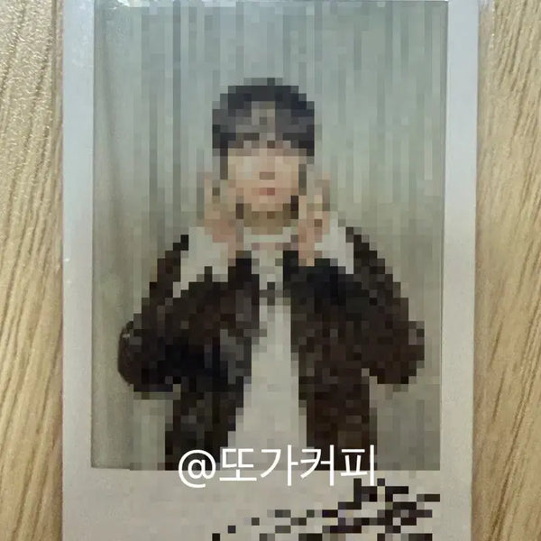 [BUNJANG] OMEGA X Jaehan Signed Polaroids Japanese "To." Promotion Bundle Set / 가격할인![싸폴+덤] 재한(OMEGA X) 일본 To. 활동 싸인폴라