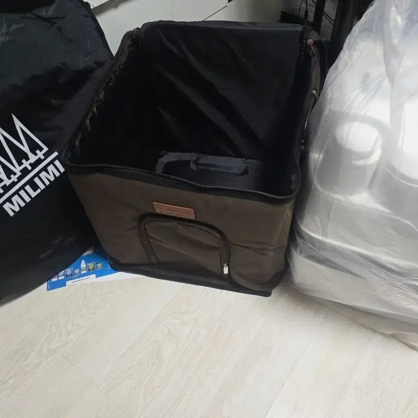 [BUNJANG] Porta Potti 365 Unused Toilet with Unused Shower Tent Bundle / 포타포티365 미사용 + 미리미샤워텐트 판매팝니다(야외변기,캠핑변기)