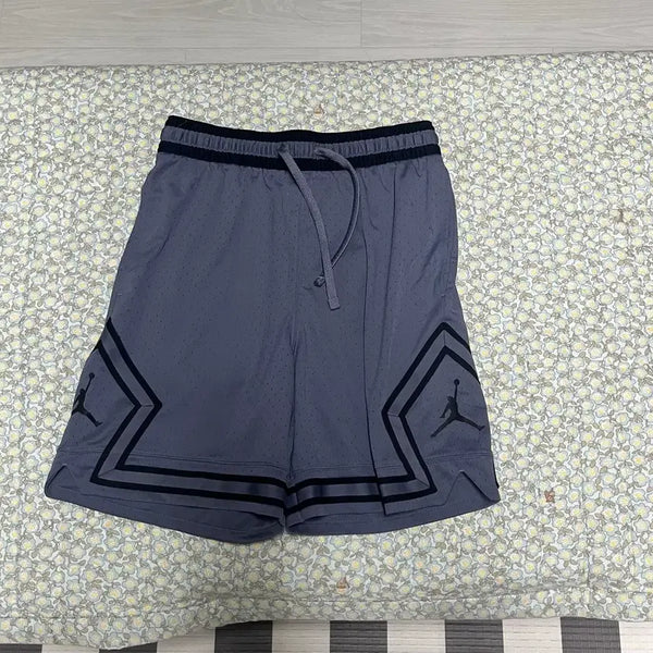 [BUNJANG] Nike Jordan Diamond Shorts Size S / 나이키 조던 다이아몬드 반바지 사이즈 s