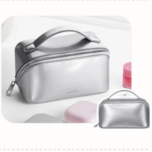 [BUNJANG] Laneige Silver Enamel Pouch / 라네즈 실버에나멜 파우치