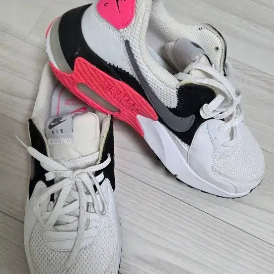 [BUNJANG] Nike Air Max Excee Sneakers White Pink US 6 (230mm) / 나이키 에어맥스 엑시 us6
