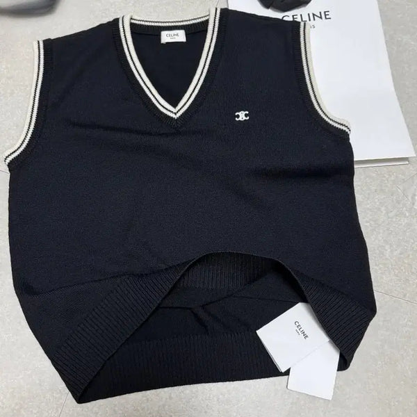 [BUNJANG] Celine Triomphe Wool Knit Vest Black / 셀린느 트리옹프 울 니트 베스트 조끼 블랙 S 팔아요