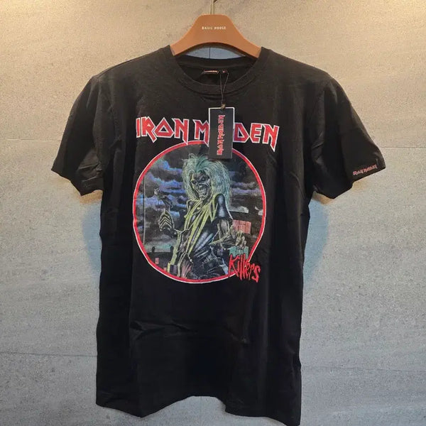 [BUNJANG] Iron Maiden Official Merchandise T-Shirt / IRON MAIDEN 오피셜굿즈. 정품  반팔티.