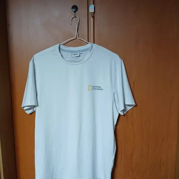 [BUNJANG] National Geographic Logo Short Sleeve T-Shirt Light Gray / 내셔널지오그래픽 반팔 티셔츠 연회색