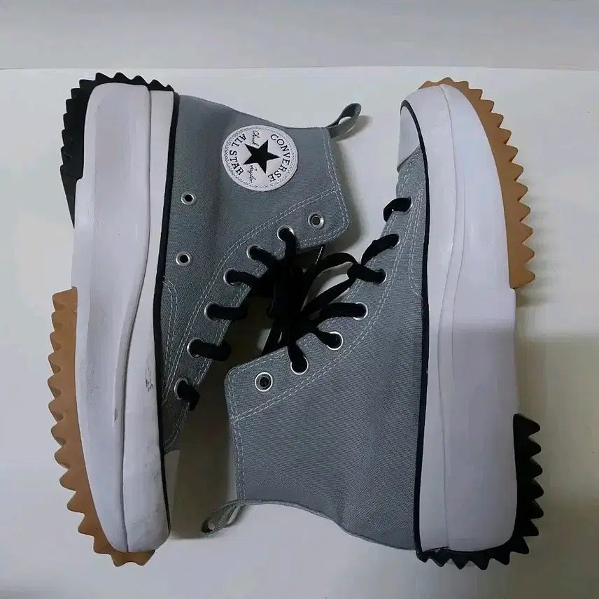 [BUNJANG] Converse Run Star Hike High Top Sneakers / [무배] 컨버스 런스타 하이크 240 [무배]