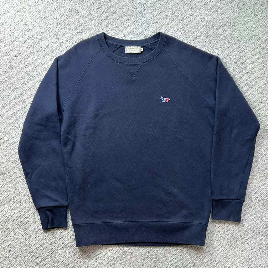 [BUNJANG] Maison Kitsuné Fox Patch Navy Sweatshirt M / 메종키츠네 폭스패치 네이비 맨투맨 95 M