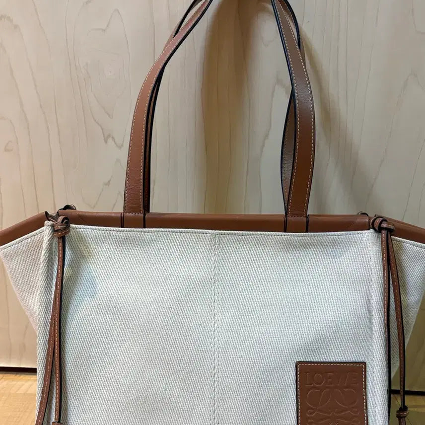 [BUNJANG] Loewe Canvas Cushion Bag Ecru / 수지 스타트업/ 기저귀 가방 / 로에베 캔버스 쿠션백 에크루 - 택 O