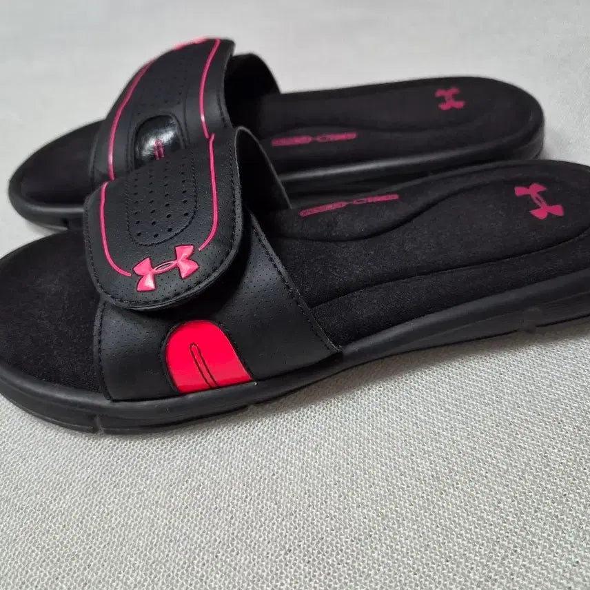 [BUNJANG] Under Armour Unisex Slides - Black/Pink - Size 250 / 언더아머 슬리퍼 블랙 핑크 250 남녀공용