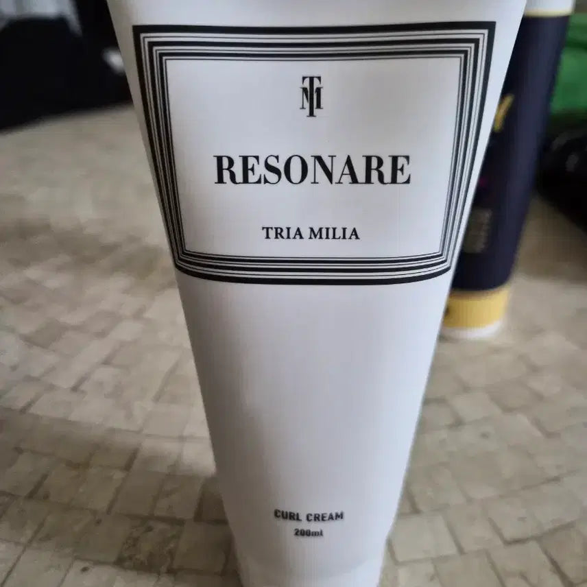 [BUNJANG] TriAmlia LeSoignr Curl Cream 200ml / 트리아밀리아 레소네어 컬 크림 200ml
