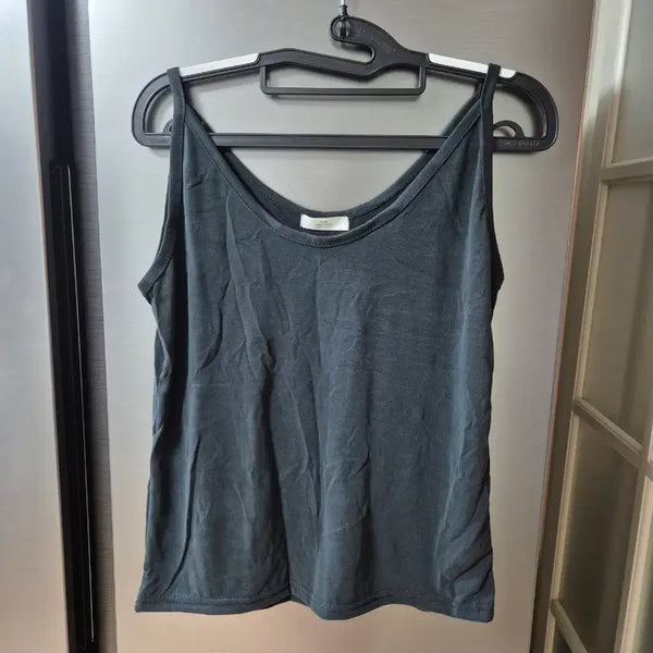 [BUNJANG] Sleeveless T-Shirt 3-Pack Set / [새상품] 민소매 티셔츠 3종세트
