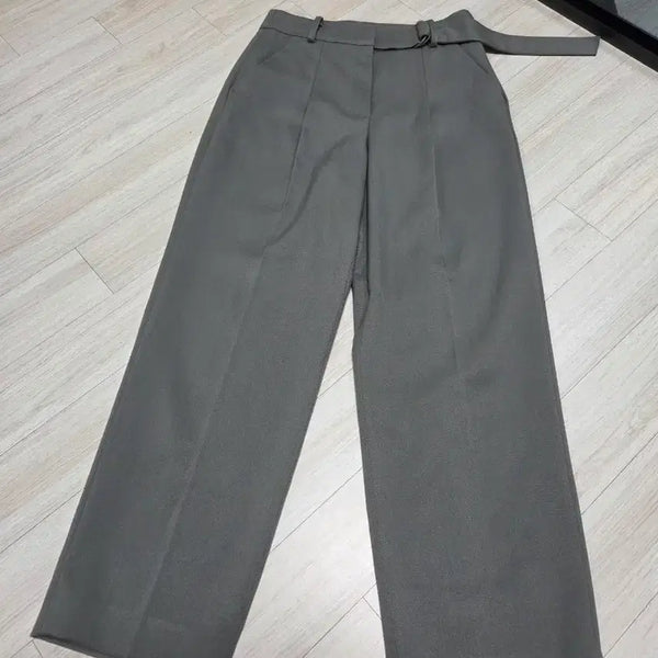 [BUNJANG] Mio Belted Slacks Khaki Size 24 / 미쏘 벨티드 슬랙스 카키 24