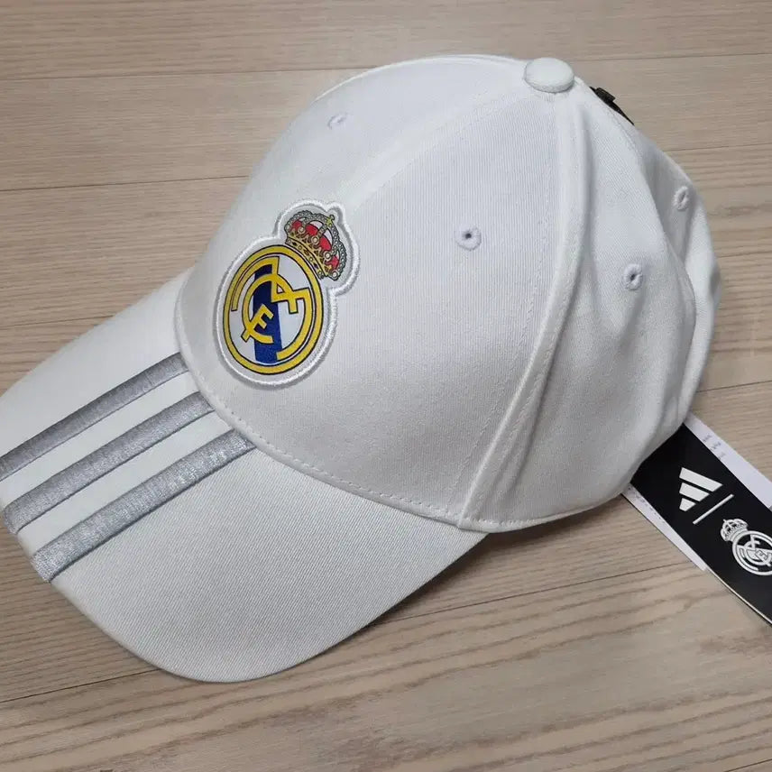 [BUNJANG] Adidas Real Madrid Cap White / [새제품] 아디다스 레알마드리드 볼캡 화이트