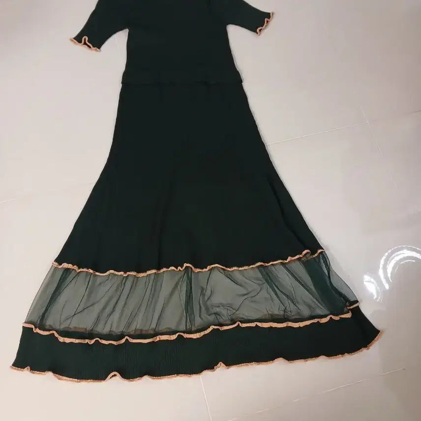 [BUNJANG] Jude De Valence Ribbed Knit Ruffle Long Dress / 조이드비비에 골지니트 프릴 롱원피스 여성