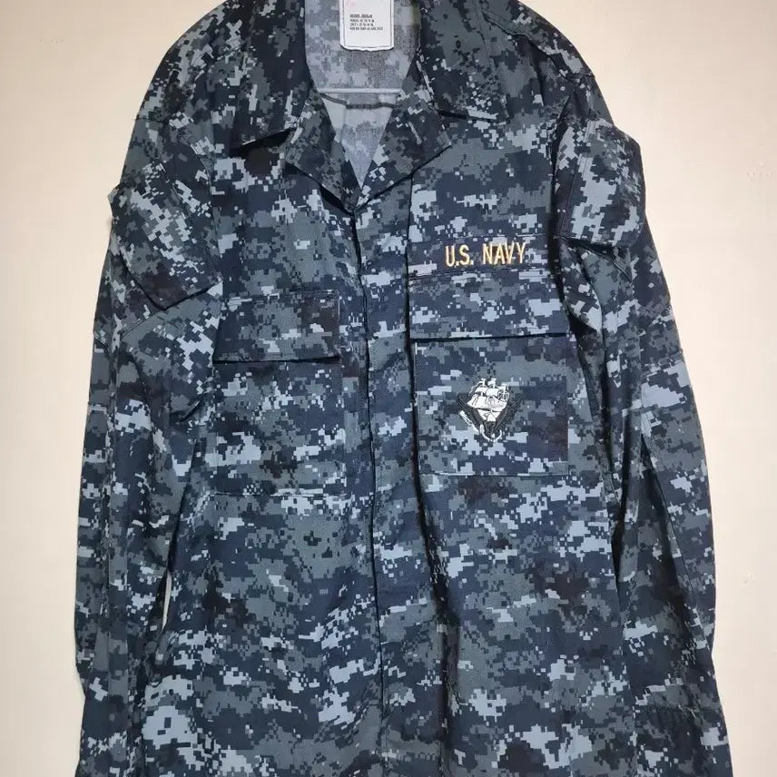 [BUNJANG] US Navy NWU Type I Digital Camo Jacket Medium-Regular / 미 해군 NWU I 디지털 카모 상의 M-R