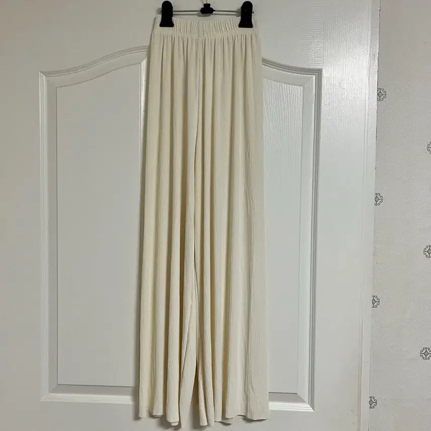[BUNJANG] Ivory Pleated Pants / 아이보리 플리츠 팬츠
