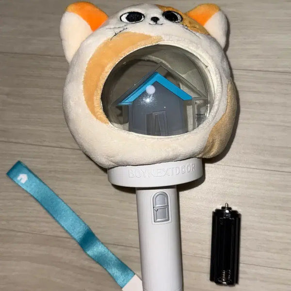 [BUNJANG] BOYNEXTDOOR Lightstick Wondersick + Catpi Lightstick Cover Bundle Set / 보이넥스트도어 응원봉 원더스틱 + 캣삐 응원봉 커버 양도합니다