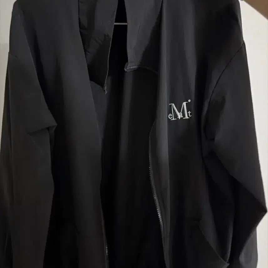 [BUNJANG] Musent Windbreaker Jacket Black / 무센트 바람막이