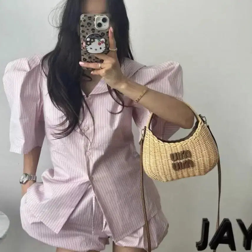 [BUNJANG] Women's Puff Sleeve Blouse / 여성 퍼프 블라우스