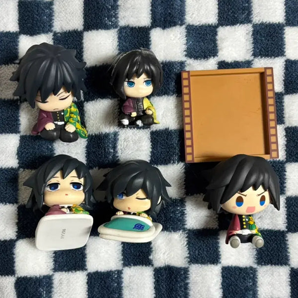 [BUNJANG] Demon Slayer Giyu Tomioka Onemutan Shoulder Hug Gacha Figure Bundle Set / (일괄) 귀멸의칼날 토미오카 기유 오네무탄 어깨쿵 가챠 피규어